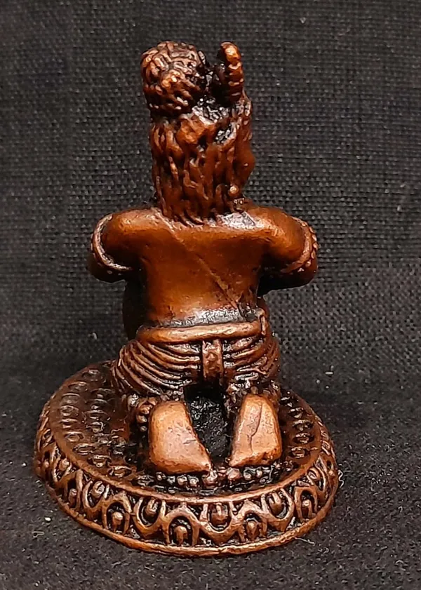 Brownish-Orange_Copper_Idols_India,_1.8_Inches,_Sri_Krishna_Culture_Krishna_Idol_Sitting_And_Stealing_Butter,_85G,_Patina_Antique_Finish,_Pack_Of_1_Piece