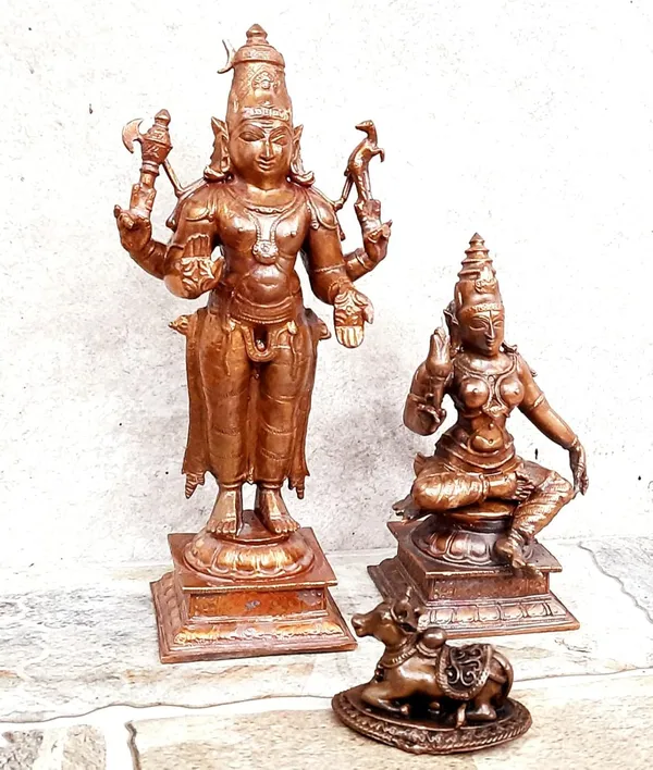 Brownish-Orange_Copper_Idols_Of_God_Shiva_With_Goddess_Parvathi_With_Nandhi_By_Searchers_Paradise,_6.3_Inches,_1.201_Kg,_Patina_Antique_Finish,_Pack_Of_3_Piece