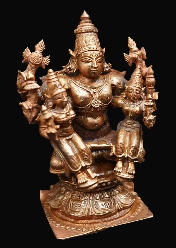 Brown_Copper_Idols_Of_God_Srinivasa_Perumal_With_Sridevi_Bhudevi,_4.2_Inches,_805_Gram,_Pack_Of_1_Piece