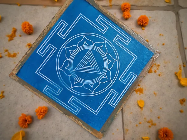 Kali_Mandala_Yantra_Rangoli_Design_Stencil_Wooden_Frame_pack_of_1_piece