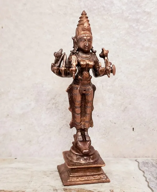 Brownish-Orange_Copper_Idols_Of_God_Goddess_Vishnu_Durgai,_5.7_Inches,_330G,_Patina_Antique_Finish,_Pack_Of_1_Piece