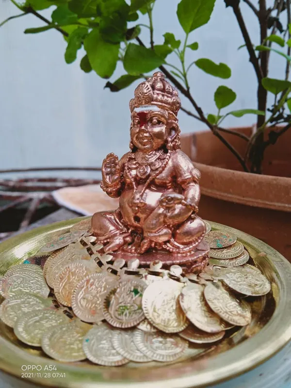 Brownish-Orange_Copper_Idols_India,_2.5_Inches,_Handmade_Kuberar,_220Grams,_Patina_Antique_Finish,_Pack_Of_1_Piece