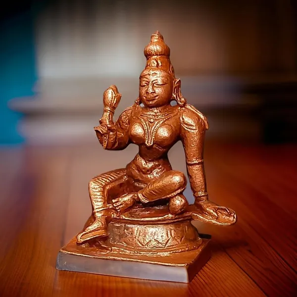 Antique_Handmade_Copper_Idols_Of_Bhoogasakthi,_2.1_Inches_93_Gram,_Pack_Of_1_Piece