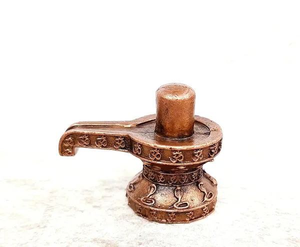 Brownish-Orange_Copper_Idols_India,_1.4_Inches,_Handmade_Shivalingam,_88G,_Patina_Antique_Finish,_Pack_Of_1_Piece