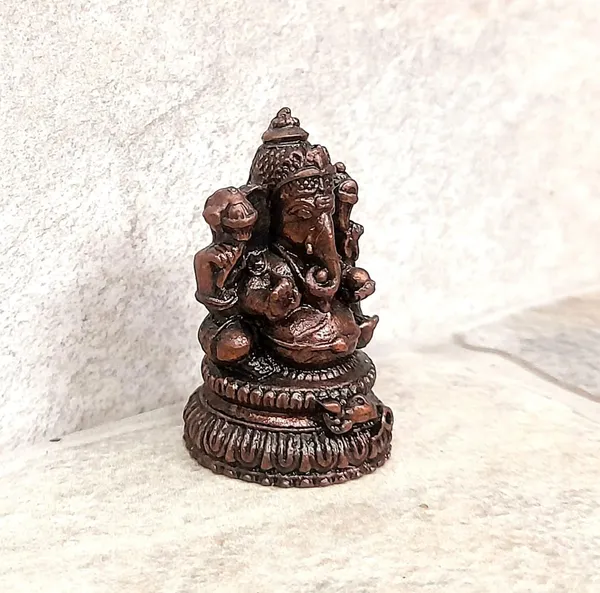 Brown_Copper_Idols_Of_God_Ganesh,_1.4_Inches,_40_Gram,_Patina_Antique_Finish,_Pack_Of_1_Piece