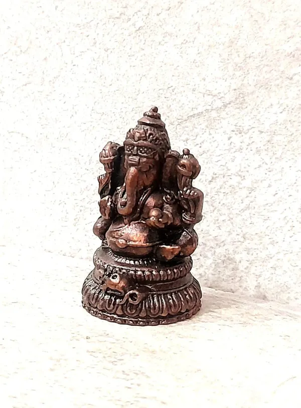 Brown_Copper_Idols_Of_God_Ganesh,_1.4_Inches,_40_Gram,_Patina_Antique_Finish,_Pack_Of_1_Piece