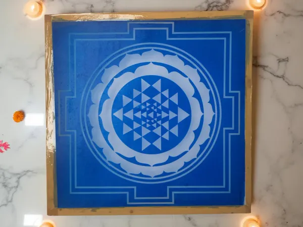 Rangly__jumbo_Sri_Chakra_Yantra__Rangoli_Stencil_Wooden_16x16_Inches_Pack_of_1_piece