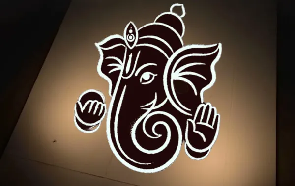 Searchers_Paradise_Ganesha_Rangoli_Kolam_Stencil_Wooden_5×5_Inches_Pack_of_1_Piece