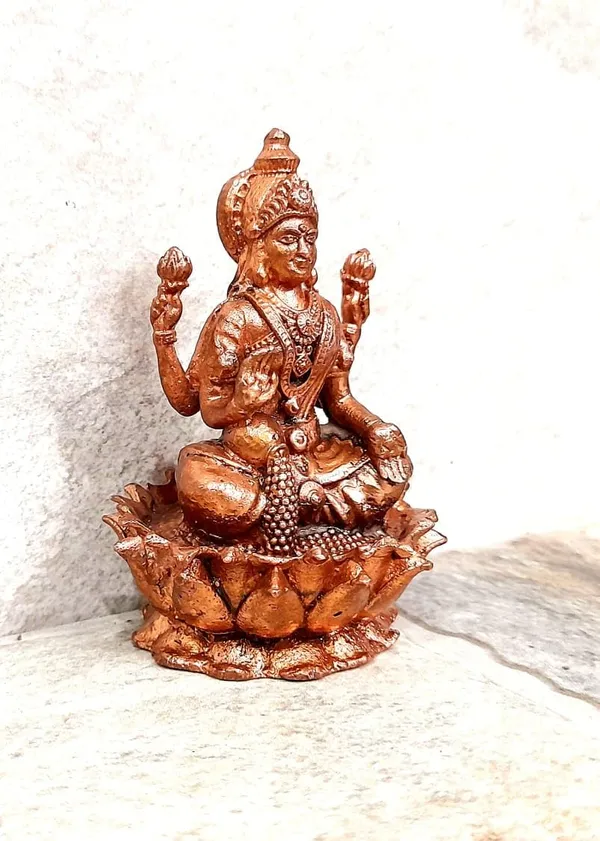 Brown_Copper_Idols_Of_Maha_Lakshmi,_2.8_Inches,_248G,_Handmade,_Pack_Of_1_Piece
