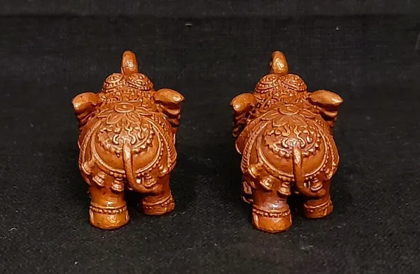 Antique_Copper_Idols_India,_1_Inches,_Handmade_Paired_Elephant_Idol_60_Gram,_Patina_Antique_Finish,_Pack_Of_2_Piece
