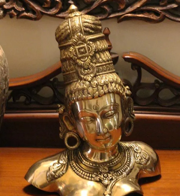 Searchers_Paradise_Brass_Maa_Parvati_bust_in_superfine_finish_10_inches