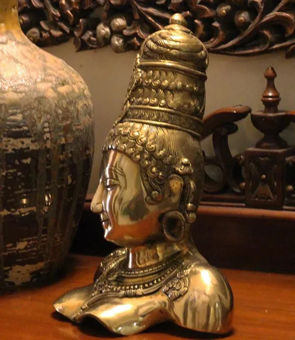 Searchers_Paradise_Brass_Maa_Parvati_bust_in_superfine_finish_10_inches