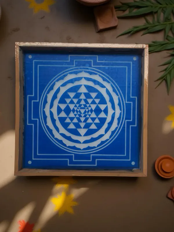 Searchers_Paradise_Sri_Chakra_Yantra_Rangoli_Stencil_Wooden_13x13_Inches_Pack_of_1_piece
