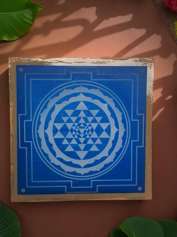 Searchers_Paradise_Sri_Chakra_Yantra_Rangoli_Stencil_Wooden_13x13_Inches_Pack_of_1_piece