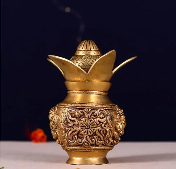 Searchers_Paradise__Brass_Kalash_Lakshmi_and_Ganesh_8_inches