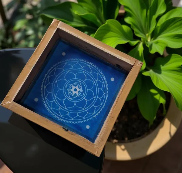 Sri_Yantra_Model_1_Rangoli_Design_Stencil_Wooden_Frame_pack_of_1_piece
