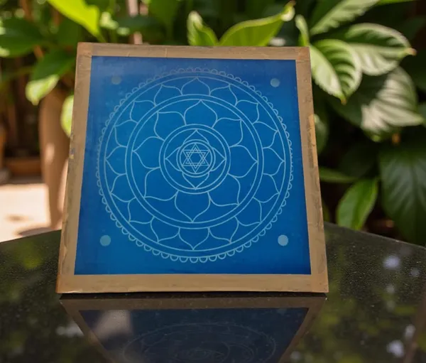 Sri_Yantra_Model_3__Rangoli_Design_Stencil_Wooden_Frame_pack_of_1_piece