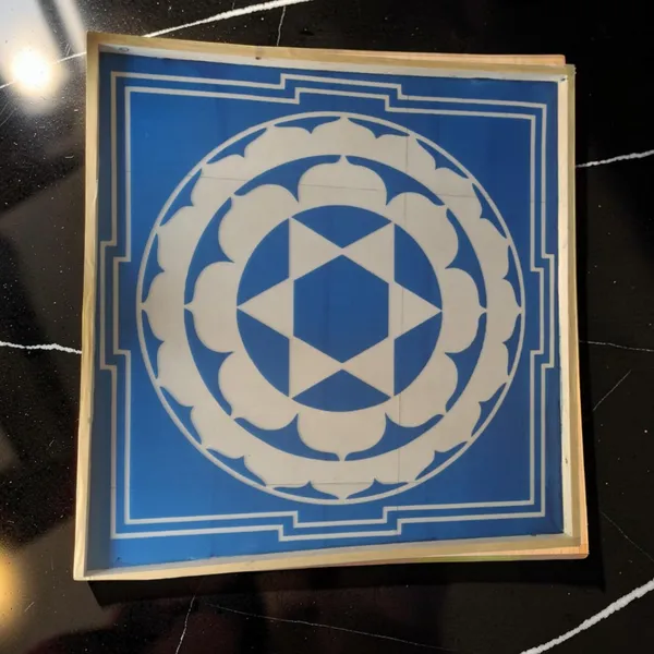 Sudarasana_Yantra_Rangoli_Design_Stencil_Wooden_Frame_pack_of_1_piece