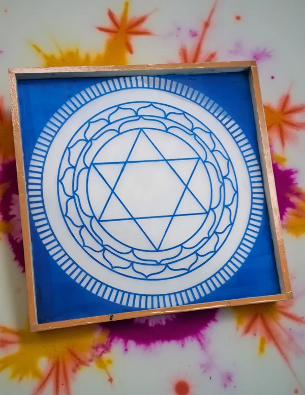 Sudarshana_Mandala_1_Rangoli_Design_Stencil_Wooden_Frame_pack_of_1_piece