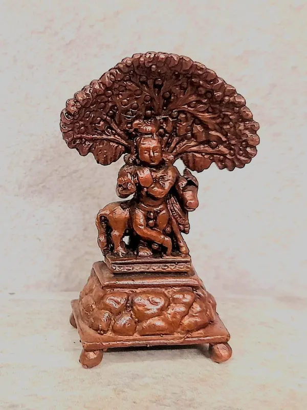 Brown_Copper_Idols_Of_God_Krishna,_Height_4.8_Cm,_36_Gram,_Handmade,_Pack_Of_1_Piece
