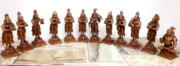 Brownish-Orange_Copper_Idols_Of_God_Alwars_Combo,_1.770_Kg,_Patina_Antique_Finish,_Pack_Of_1_Piece