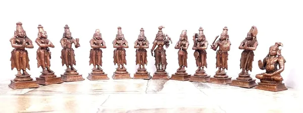 Brownish-Orange_Copper_Idols_Of_God_Alwars_Combo,_1.770_Kg,_Patina_Antique_Finish,_Pack_Of_1_Piece