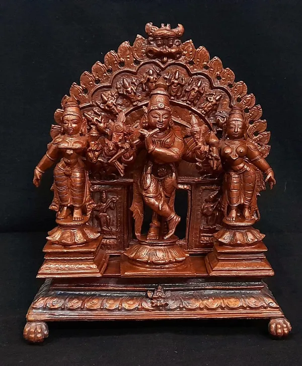 Brownish-Orange_Copper_Idols_Of_God_Venugopala_With_Sridevi_And_Bhudevi_With_Dasavadhara_Prabhavali,_7.2_Inches,_1.72_Kg,_Patina_Antique_Finish,_Pack_Of_4_Piece
