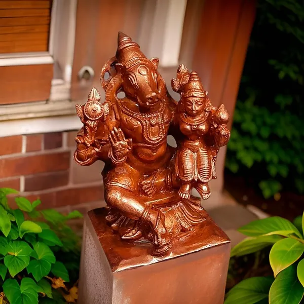 Brownish-Orange_Copper_Idols_India,_2.6_Inches,_Handmade_Bhu_Varaha_Perumal,_250G,_Patina_Antique_Finish,_Pack_Of_1_Piece