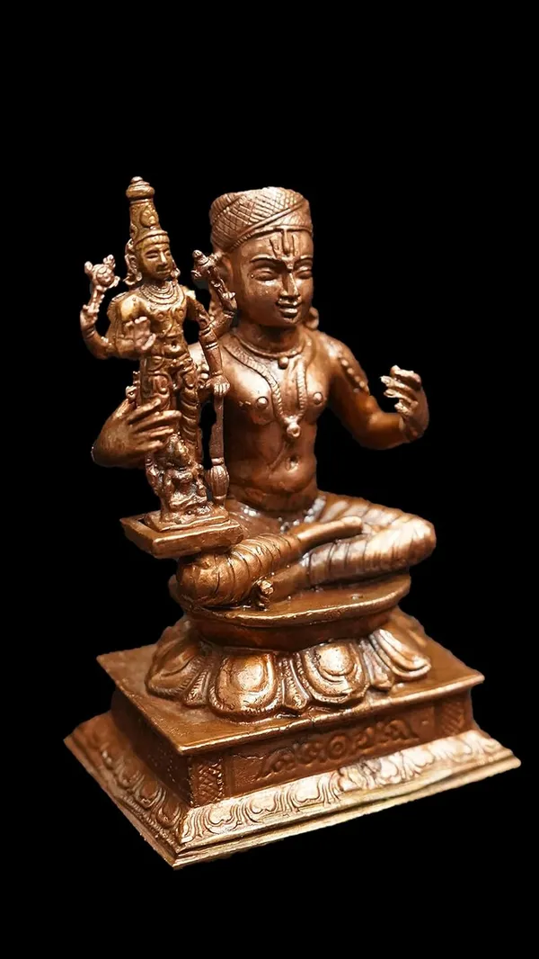 Brownish-Orange_Copper_Idols,_8.5_Cm,_Handmade_Manavala_Mahamuni_Holding_Vishnu_395_G,_Patina_Antique_Finish,_Pack_Of_1_Piece