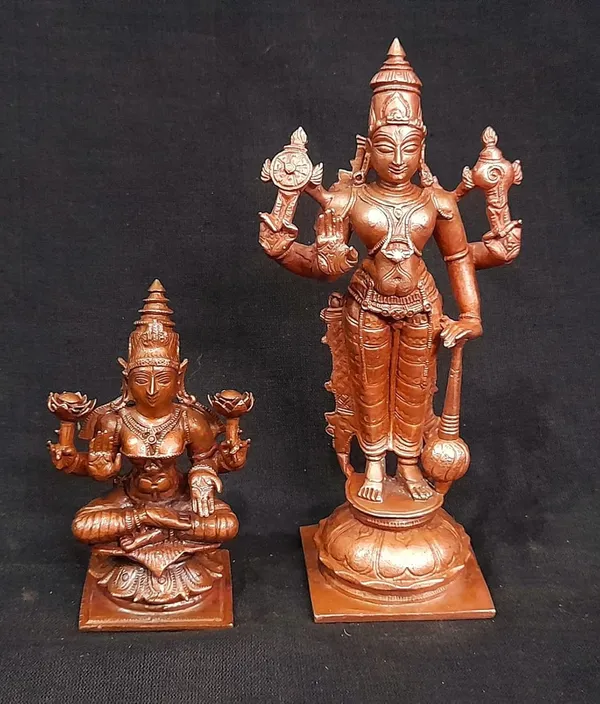 Brown_Copper_Idols_Of_God_Srinivasa_Perumal_With_Mahalakshmi,_6_Inches,_1_Kg,_Patina_Antique_Finish,_Pack_Of_2_Piece