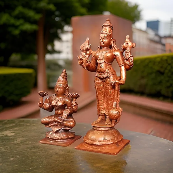 Brown_Copper_Idols_Of_God_Srinivasa_Perumal_With_Mahalakshmi,_6_Inches,_1_Kg,_Patina_Antique_Finish,_Pack_Of_2_Piece