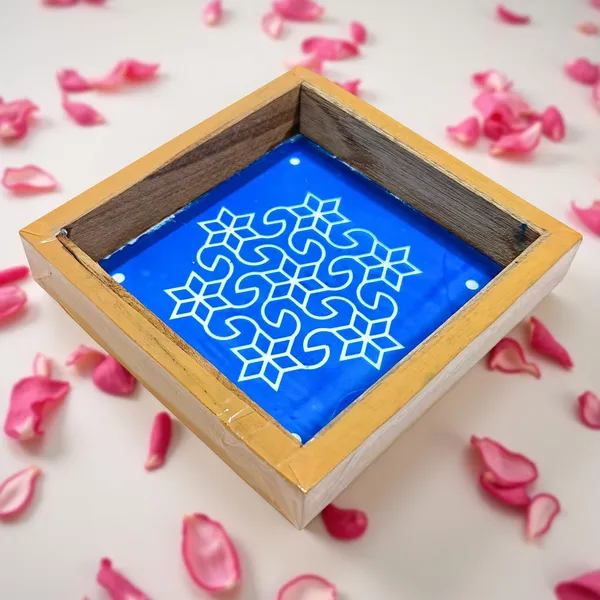 Searchers_Paradise_Star_Pulli_Kolam_Rangoli_Stencil_Wooden_5x5_Inches_Pack_of_1_Piece