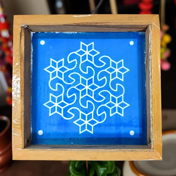Searchers_Paradise_Star_Pulli_Kolam_Rangoli_Stencil_Wooden_5x5_Inches_Pack_of_1_Piece
