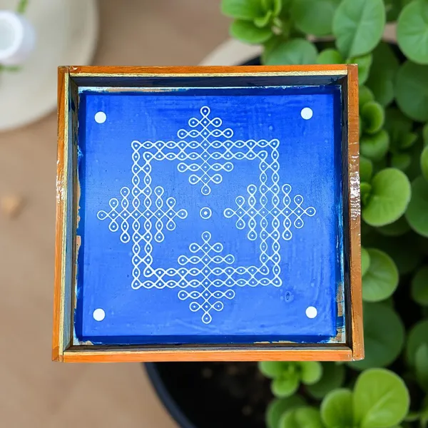 Searchers_Paradise_Kambi_Kolam_Model_4_Rangoli_Stencil_Wooden_10x10_Inches_Pack_of_1_Piece