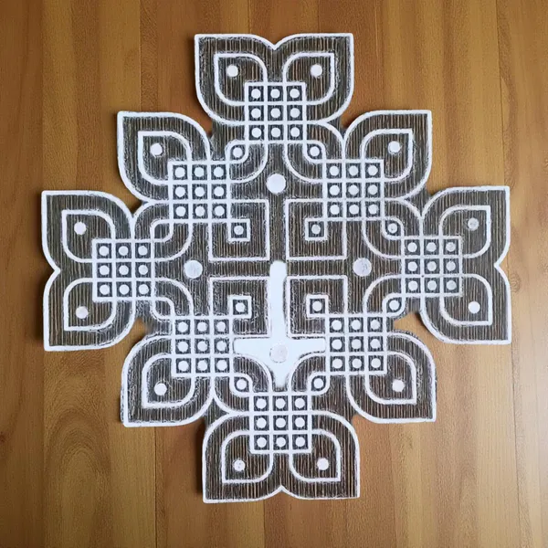 Searchers_Paradise_Padi_Kolam_Model_1_Rangoli_Stencil_Wooden_10x10_Inches_Pack_of_1_Piece