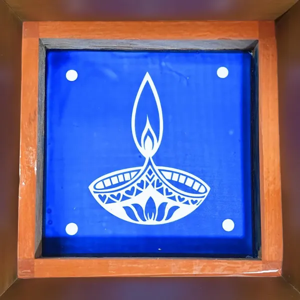Searchers_Paradise_Agal-Diya-Kolam-Rangoli-Stencil_5_*_5_Inches_Pack_of_1_Piece