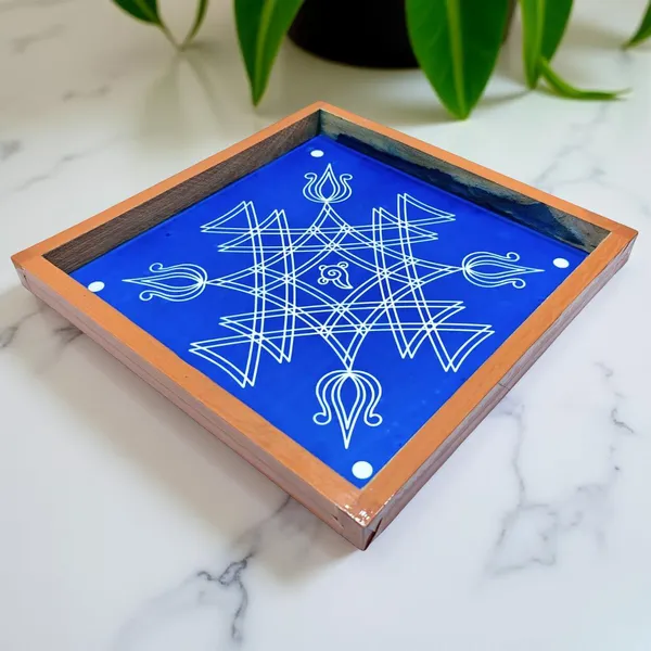 Searchers_Paradise_Iyengar_Padi_Kolam_Rangoli_Stencil_Model_1_Wooden_10×10_Inches_Pack_of_1_piece