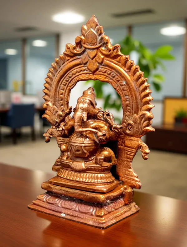 Brownish-Orange_Copper_Idols_Of_God_Little_Ganesh_With_Prabhavalli,_3_Inches,_100G,_Patina_Antique_Finish,_Pack_Of_1_Piece