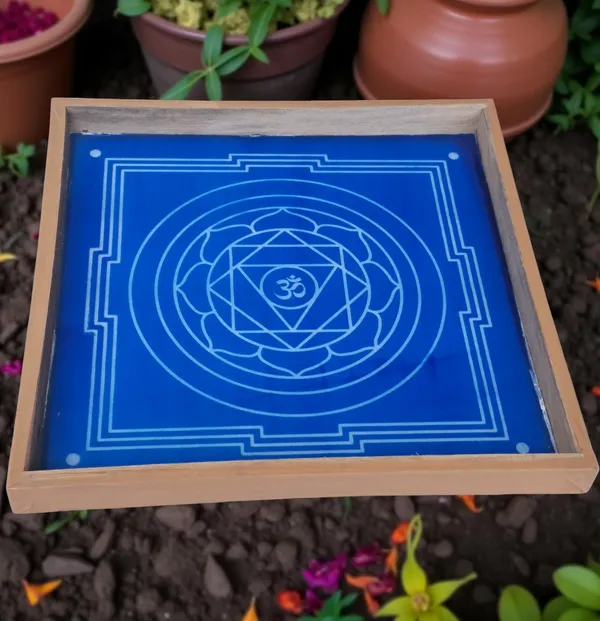 pratyangira_Yantra_Rangoli_Design_Stencil_Wooden_Frame_pack_of_1_piece