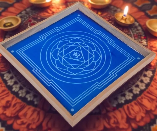 pratyangira_Yantra_Rangoli_Design_Stencil_Wooden_Frame_pack_of_1_piece