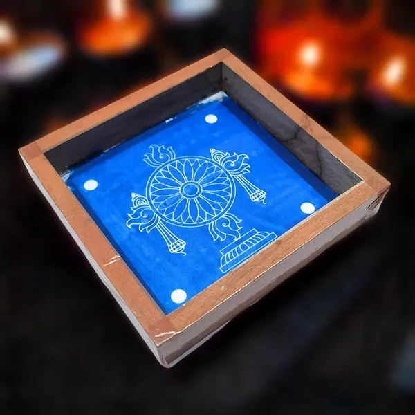 Searchers_Paradise_Chakra_Kolam_Rangoli_Stencil_Wooden_5×5_Inches