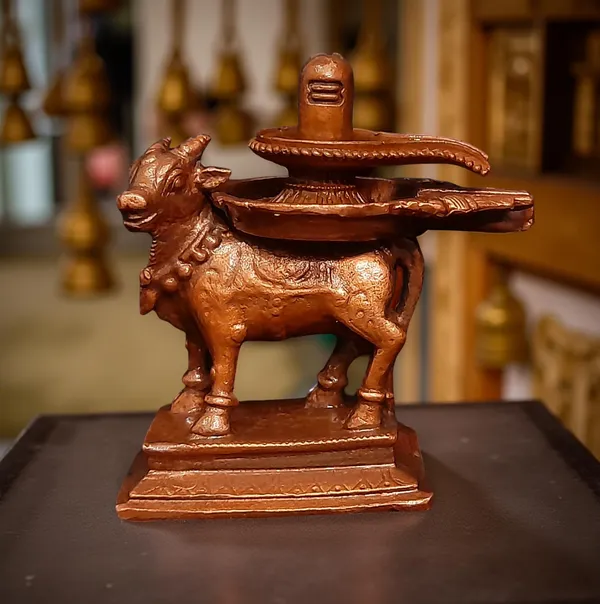 Brown_Copper_God_Idols_Shivalingam_Wih_Nandhi_Combo_Set,_3.9_Inches,_410G,_Patina_Antique_Finish,_Pack_Of_1_Piece
