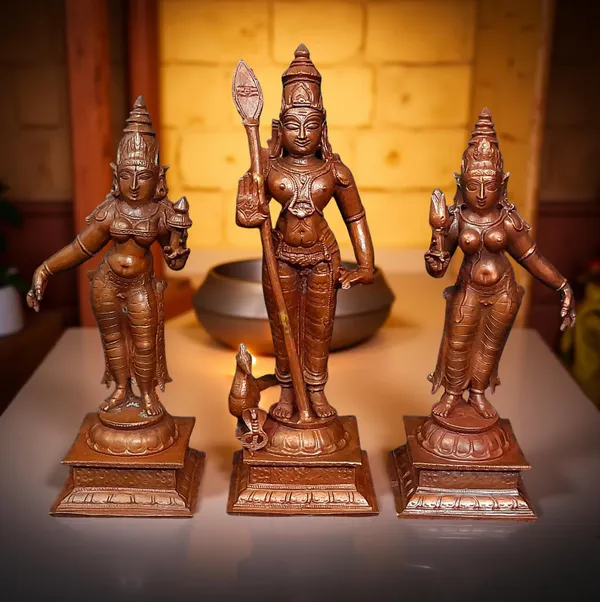 Brownish-Orange_Copper_Idols_Of_God_Murugar_With_Valli_And_Deivanani,_6.2_Inches,_1.36_Kg,_Patina_Antique_Finish,_Pack_Of_3_Piece