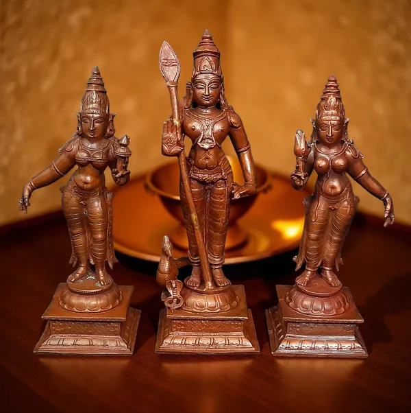 Brownish-Orange_Copper_Idols_Of_God_Murugar_With_Valli_And_Deivanani,_6.2_Inches,_1.36_Kg,_Patina_Antique_Finish,_Pack_Of_3_Piece