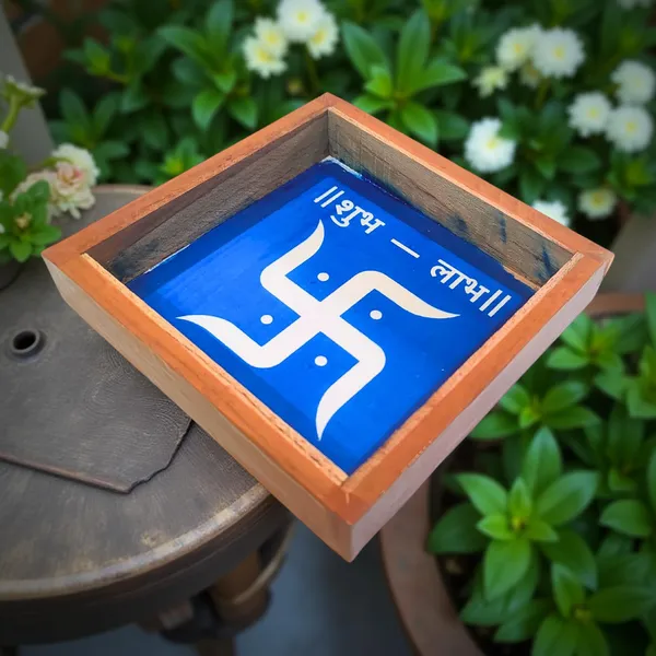 Searchers_Paradise_Swastik_Shub_Labh_Rangoli_Stencil_Wooden_5x5_Inches_Pack_of_1_Piece