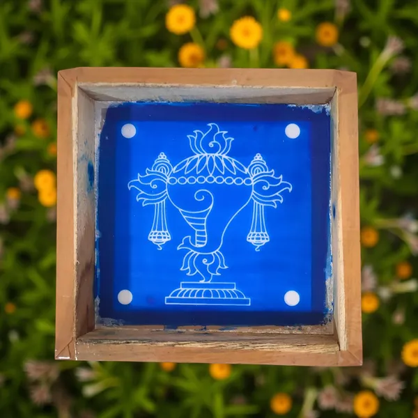 Searchers_Paradise_Shankh_Rangoli_Stencil_Wooden_5x5_Inches_Pack_of_1_Piece
