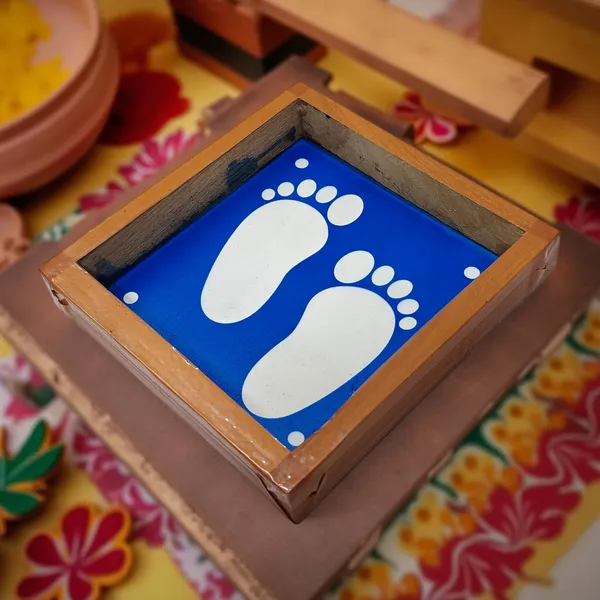 Searchers_Paradise_Krishna_Pada_Kolam_Rangoli_Stencil_Wooden,_(5x5_Inches)_Pack_of_1_Piece