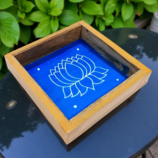 Searchers_Paradise_Lotus_Rangoli_Stencil_Wooden_5x5_Inches_Pack_of_1_Piece