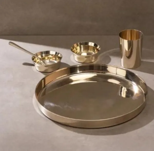 Searchers_Paradise_Traditional_Bronze_Dinner_Thali_Set_–_5_Pieces_(1_Thali,_2_Bowls,_1_Glass,_1_Spoon)