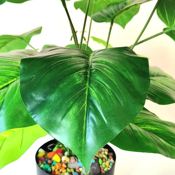 Artificial_Monstera_Plant_With_Pot_Lifelike_Plastic_Plants